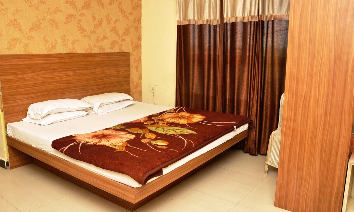 Maharana Pratap Nagar Hotel | Hotel Sudarshan Palace