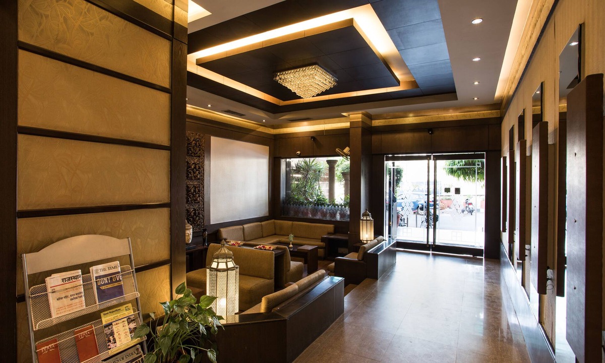 Kota Hotel | Hotel Surya Royal