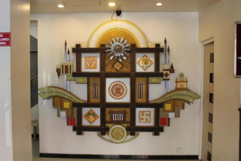 Sadashiv Peth Hotel | Hotel Suyash Deluxe