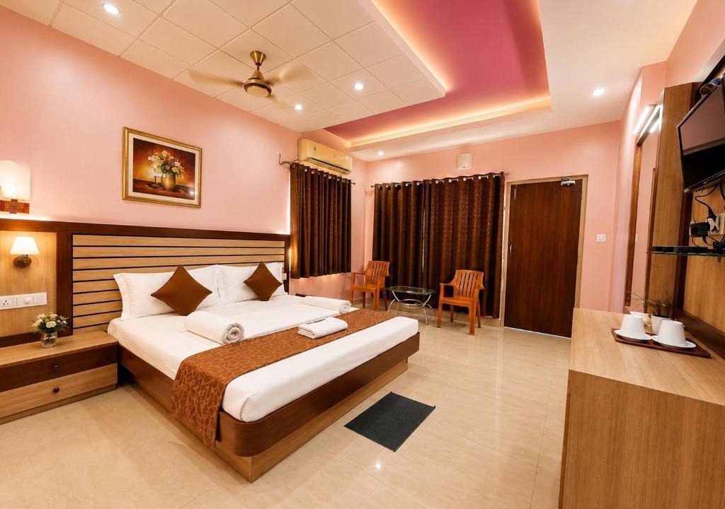 Puri House | Hotel Swarna Villa Puri - Sea Front View Hotel With Restaurant And Parking Facility Fully Air Conditioning Room