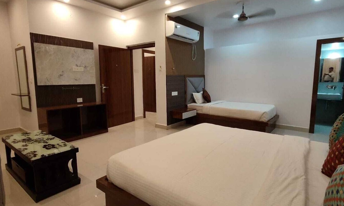 Bodh Gaya Hotel | Hotel Tathagat International