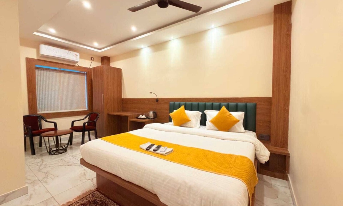 Bhadrak Hotel | Hotel Tejas Pride
