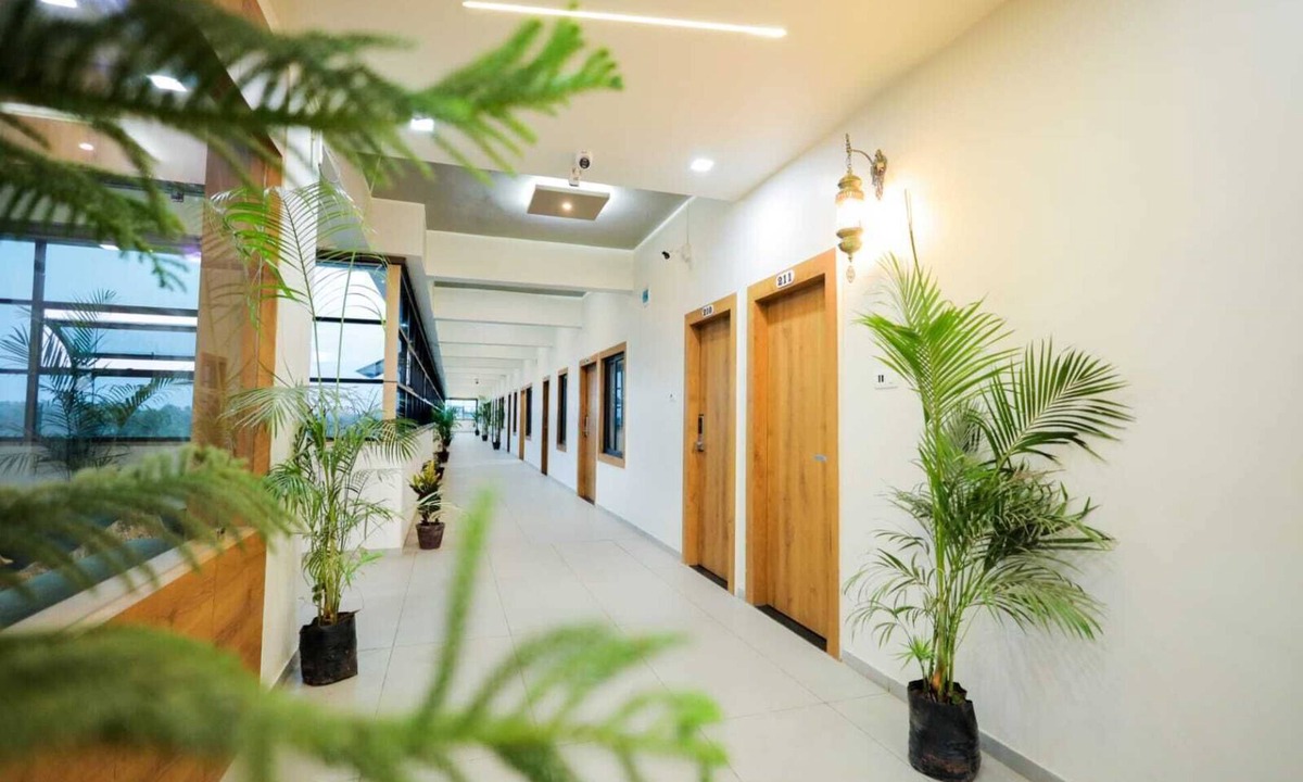 Somnath Hotel | Hotel The Premier Somnath