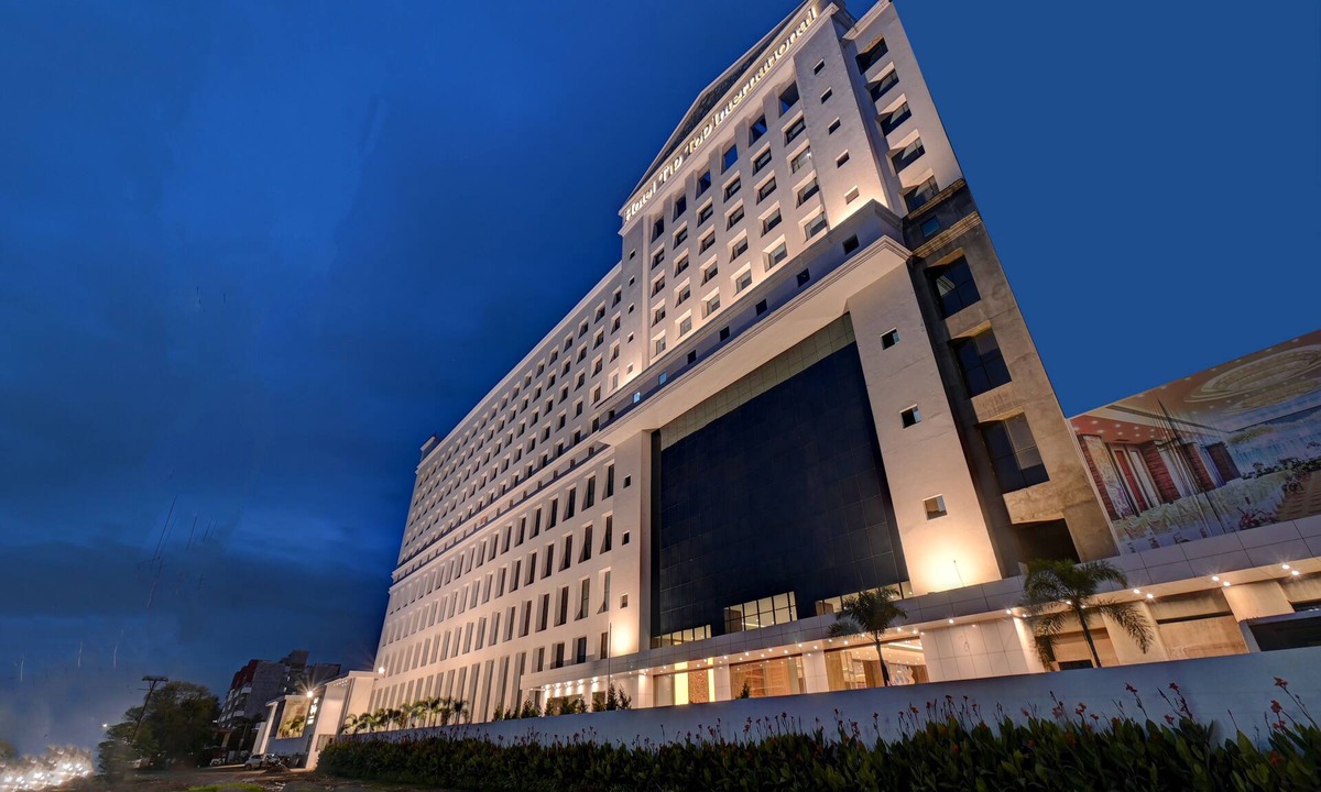 Wakad Hotel | Hotel Tip Top International