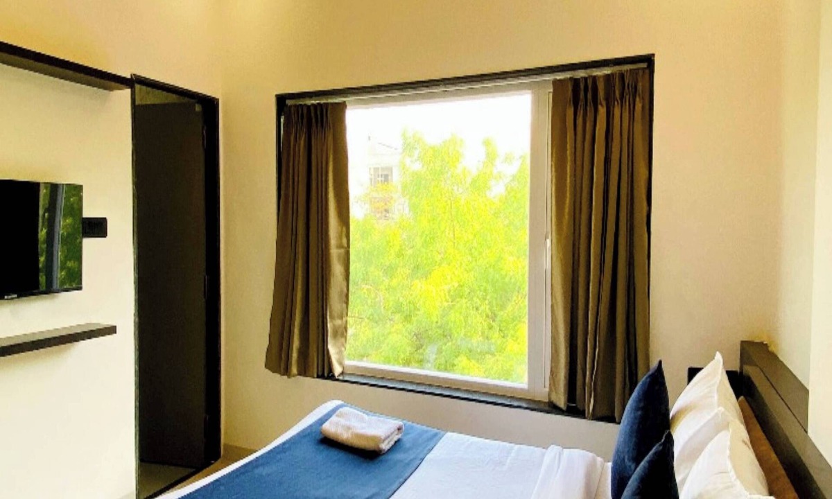 Indore Hotel | Hotel URS Palace
