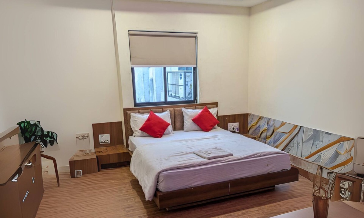 Vadodara Hotel | Hotel VR Inn