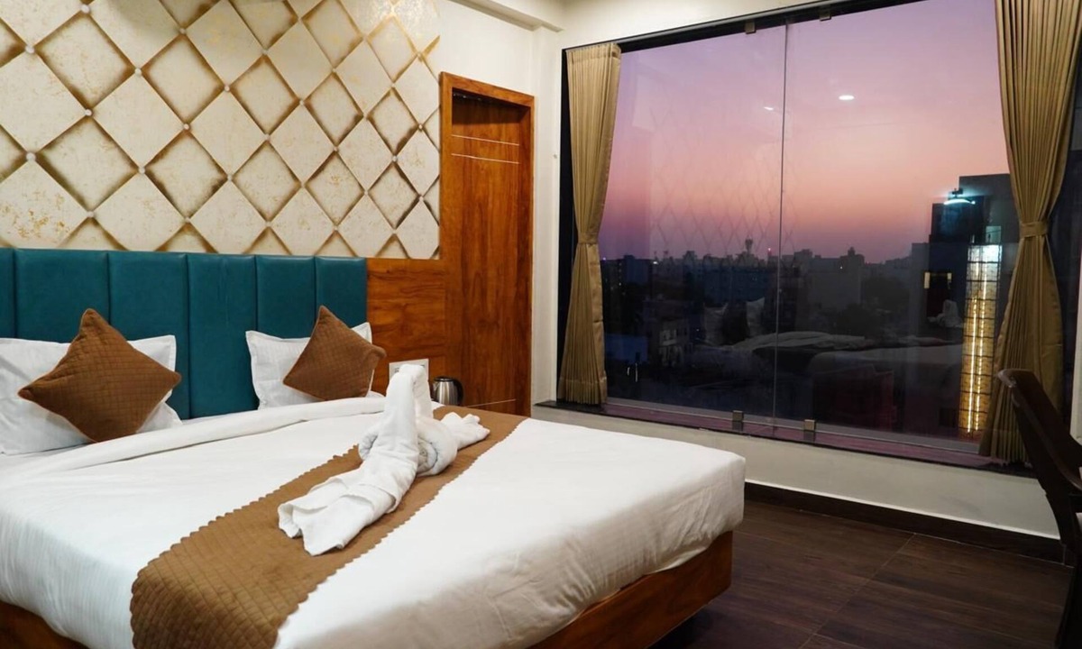Dwarka Hotel | Hotel vraj palace