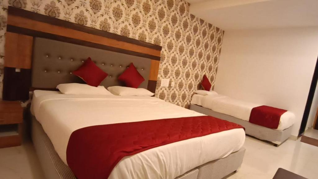 Tirupati Hotel | Hotel Woodside Prestige