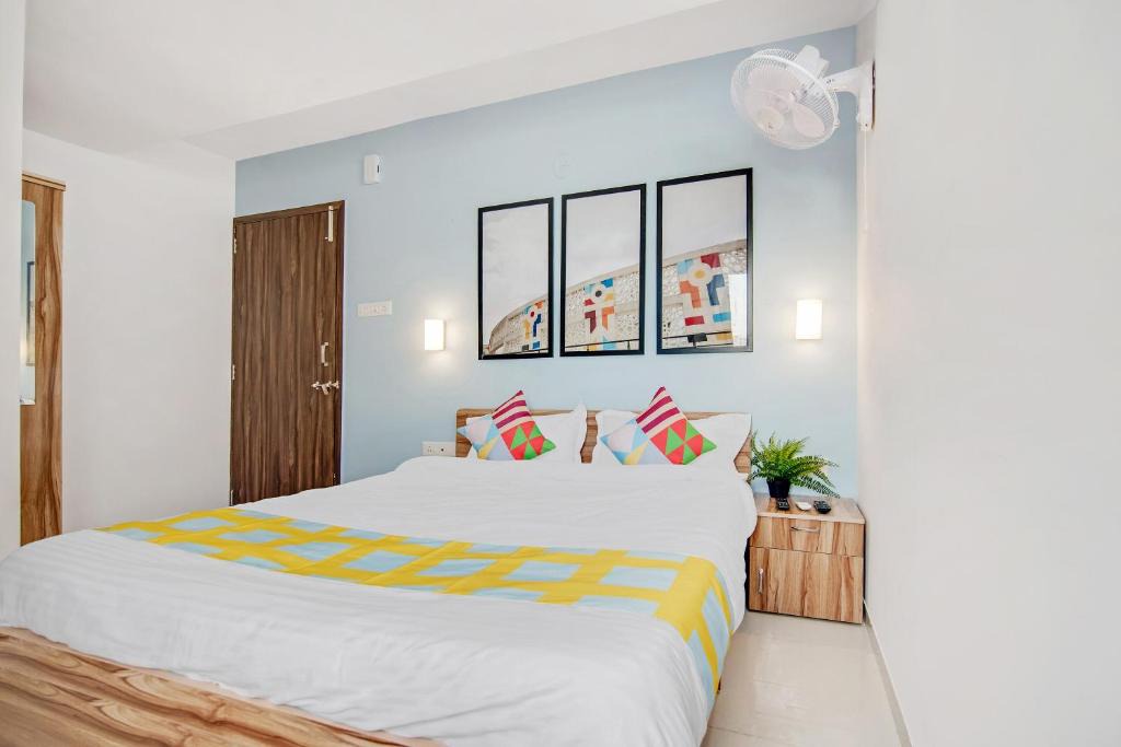 Nanganallur Hotel | Hotel Yadvik