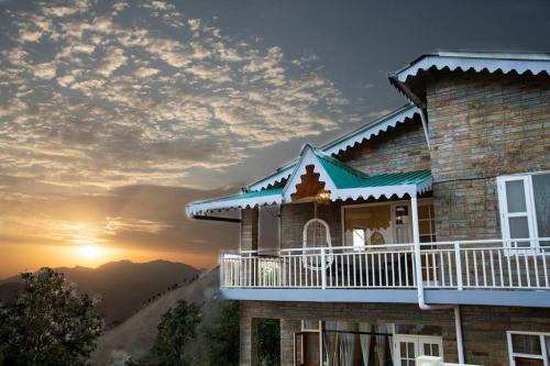 Amritpur Villa | House on the Ridge