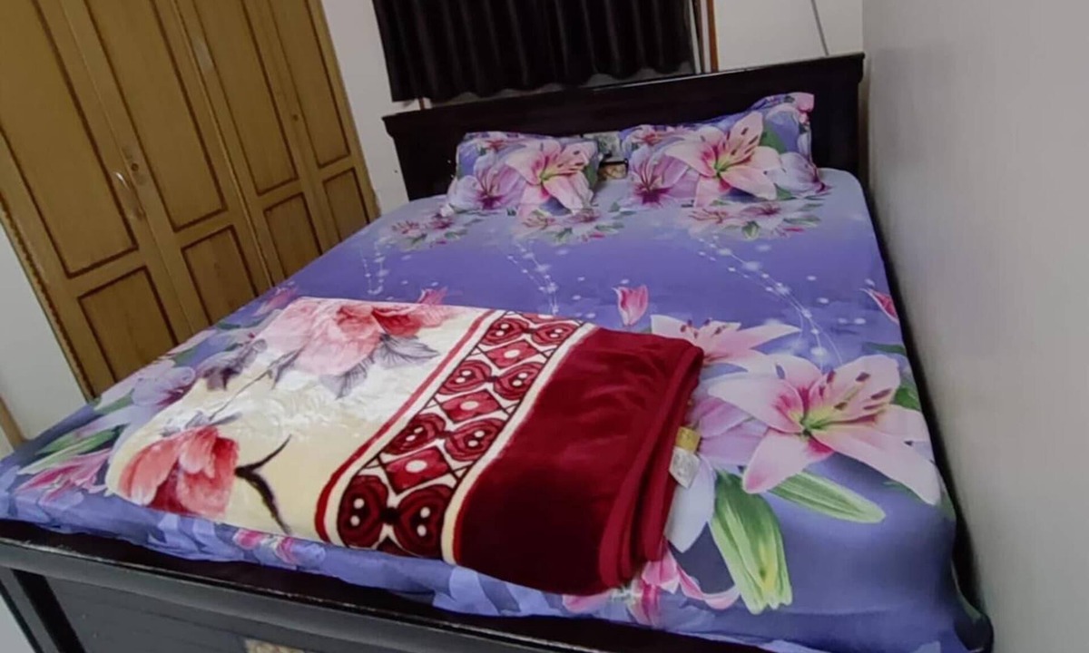 Ameerpet Apartment | Hyderabad Serenity Retreat - 3 Bdrm Apartment