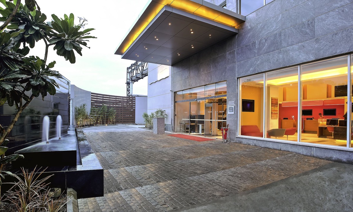 Thousand Lights Hotel | ibis Chennai City Centre Hotel