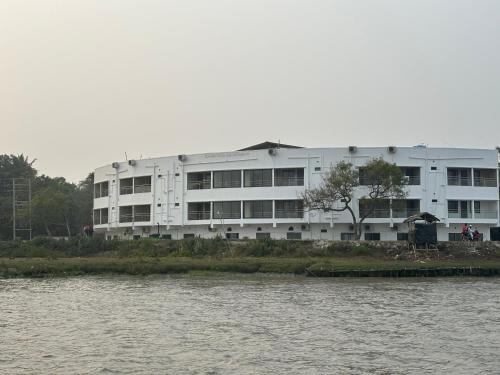 Bhadrakhali Hotel | ICHHAMATI HOTEL AND RESTAURANT