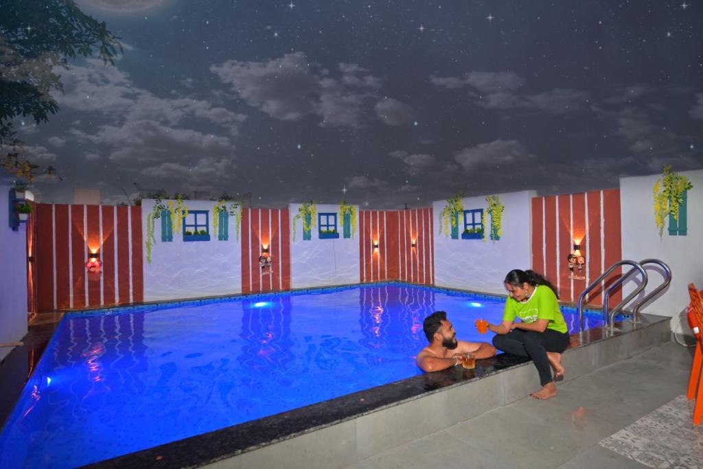 Malavli Villa | II EMPYREAN STAYS II LOVE SHAKE II 2BHK II AC II PRIVATE POOL Il
