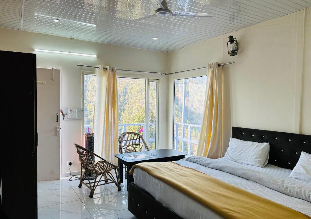 Kanatal Resort | IN APPLE ESTATE KANATAL - Himalayan View Resort with Courteous Staff