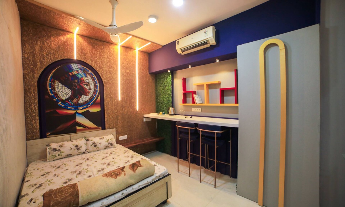 Indore Apartment | Indulge in stylish luxury & superb hospitality in Nipania, close to all Malls