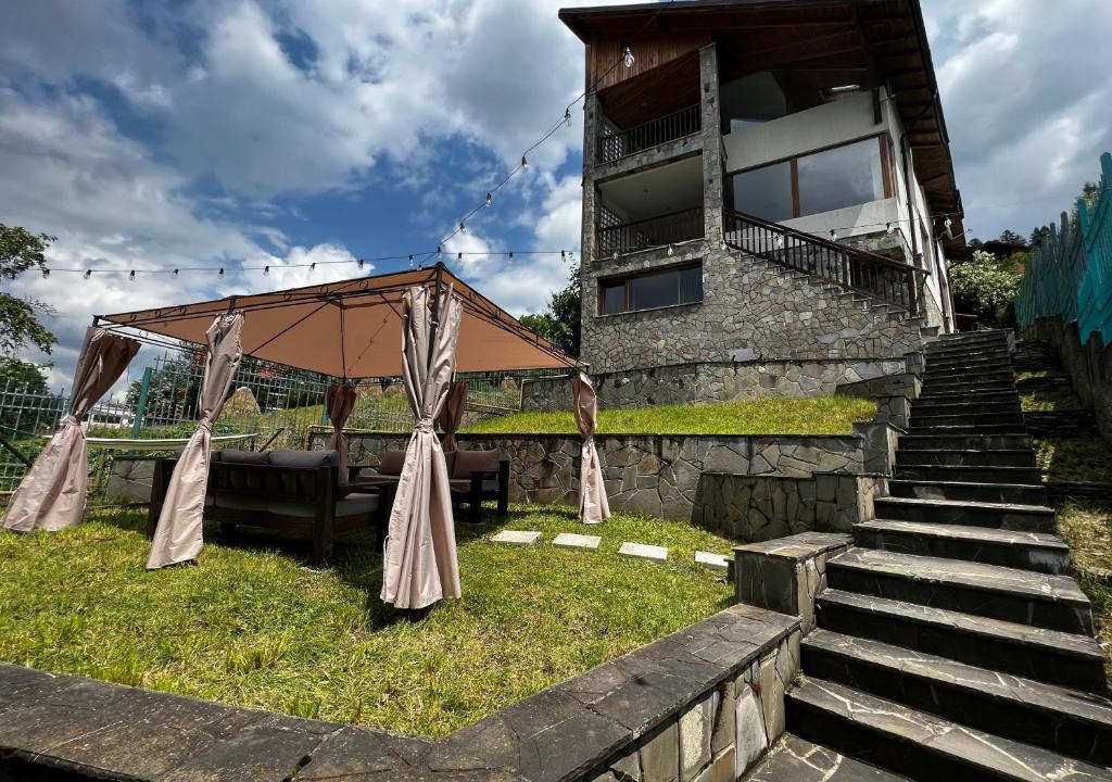 Busteni Villa | Infinity Villa