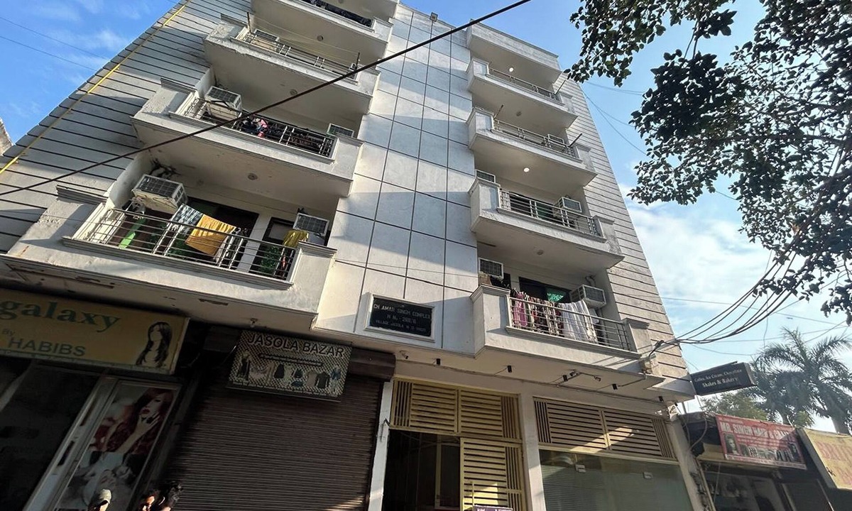 Jasola Apartment | Iris Stays