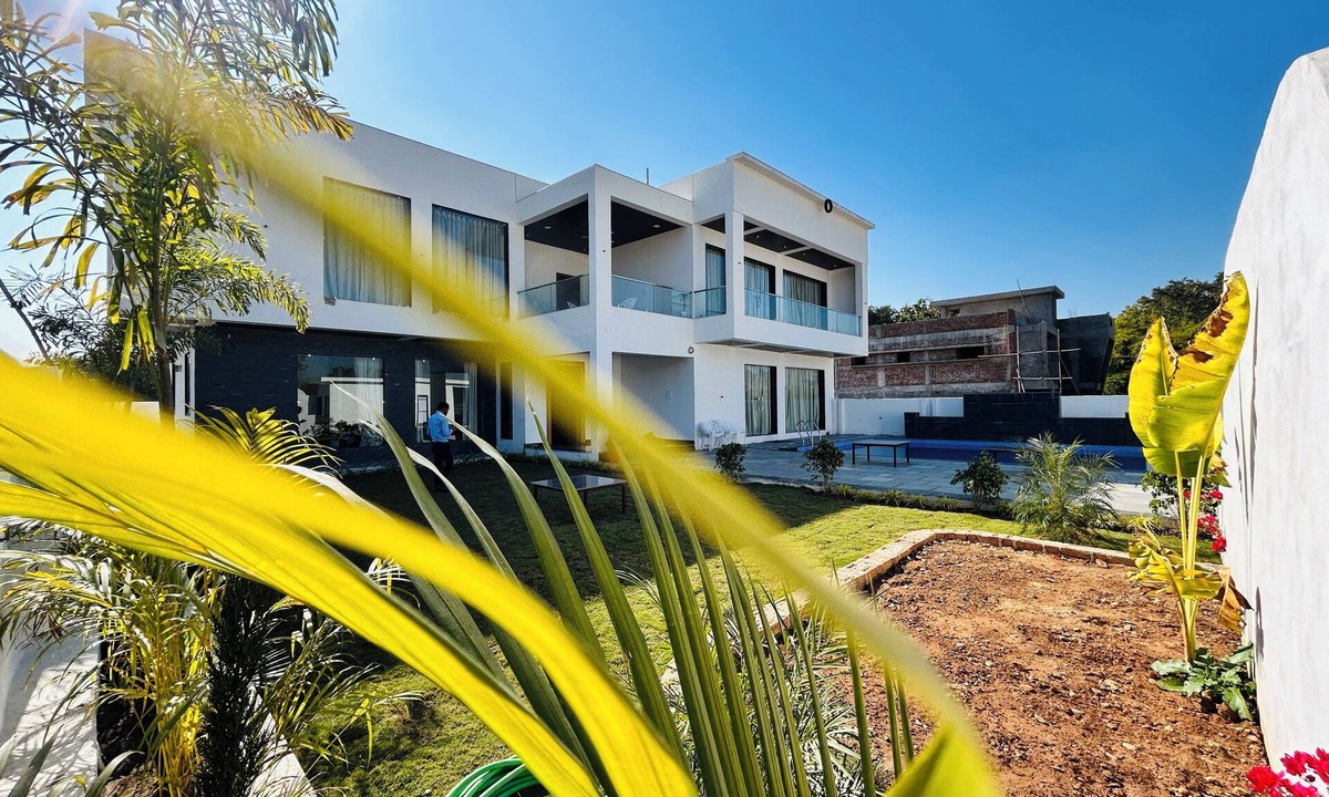 Chikalwas Villa | Ivy House by Ebony Stays – Luxury 4BHK Villa in Udaipur with Private Pool
