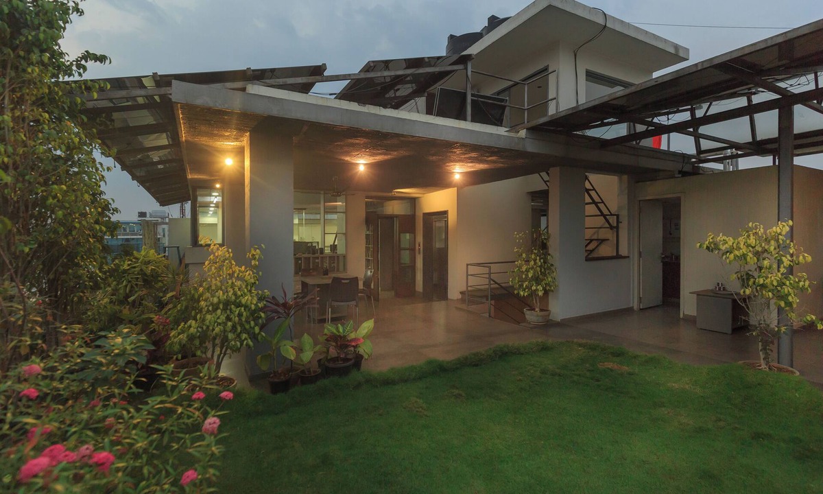 Stage 1 Bed & Breakfast | Ixora Suites