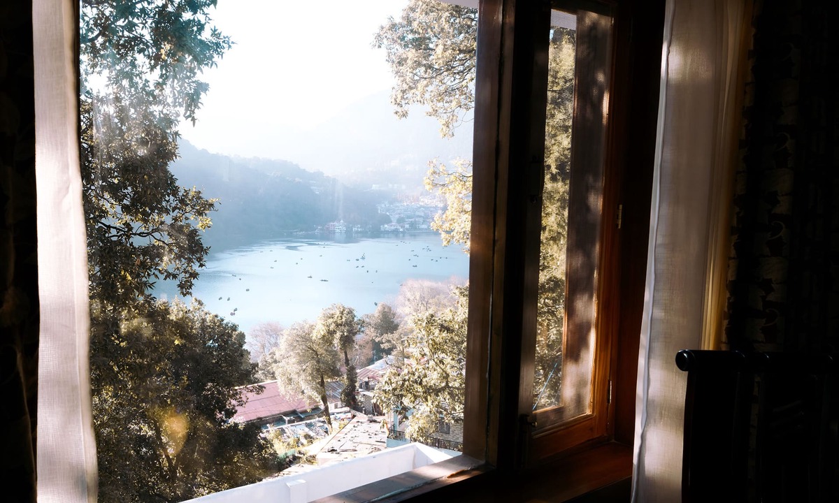 Nainital House | jüSTa Lake View Residences, Nainital