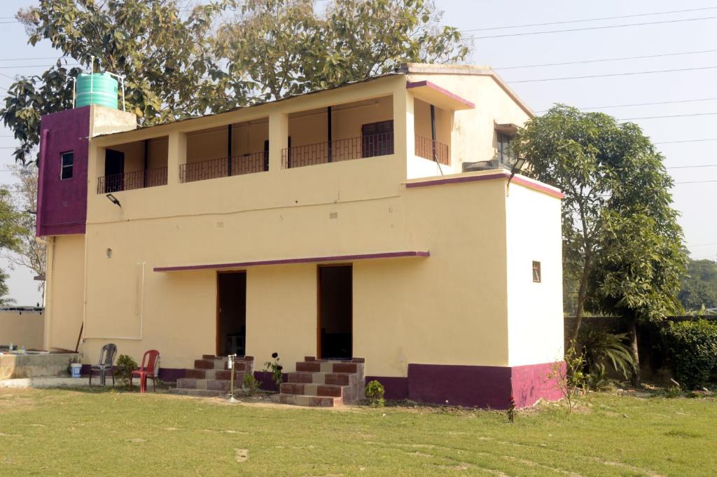 Kolkata Hotel | J. M. VILLA HOTEL