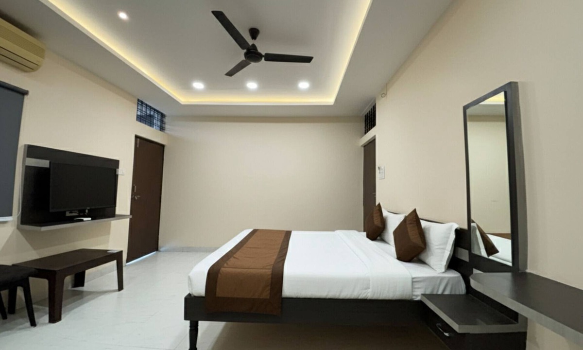 Indore Hotel | Jai Ambe Hotel