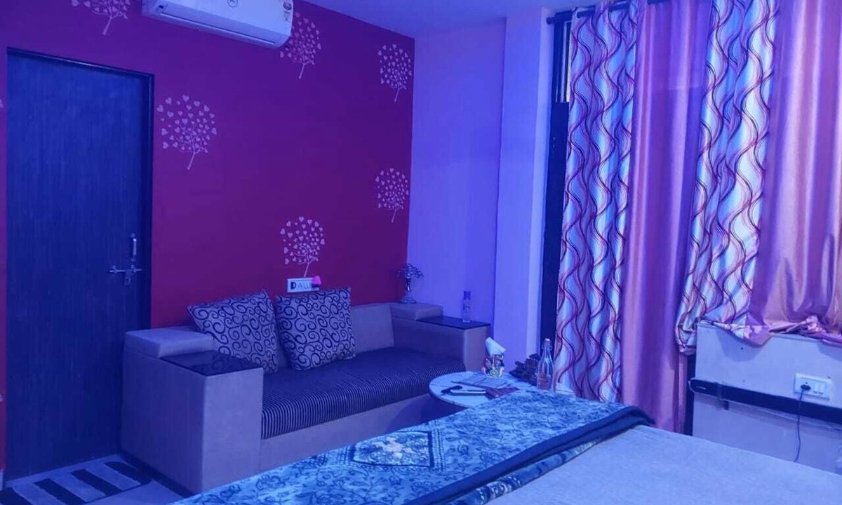Jagatpura House | Jaipur Mingle - The CoupleStay Hourly And Daily Tariff Available