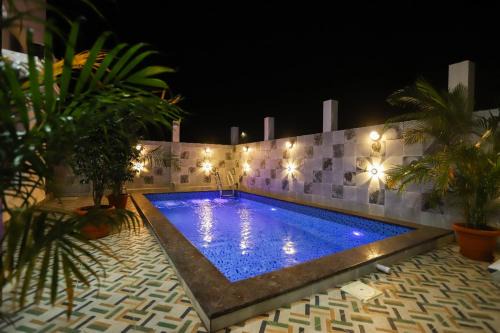 Kalapettai Hotel | Janz Marina Bay