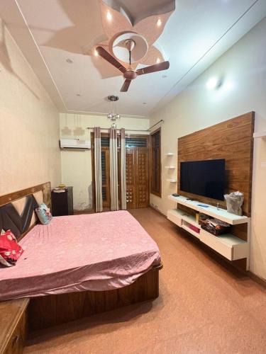 Mathura Villa | Karshni Kuteer