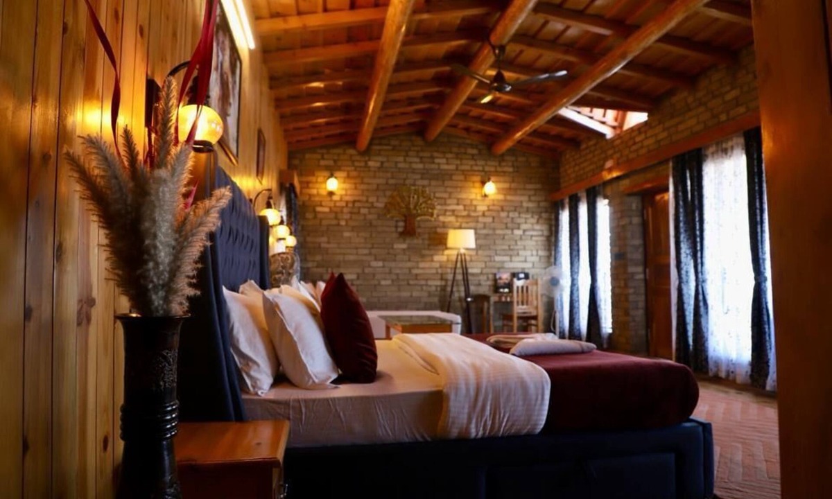 Almora Hotel | Kasar Himalaya Holiday Resorts