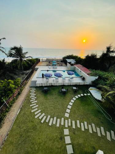 Shiroda Resort | Kay's By The Sea