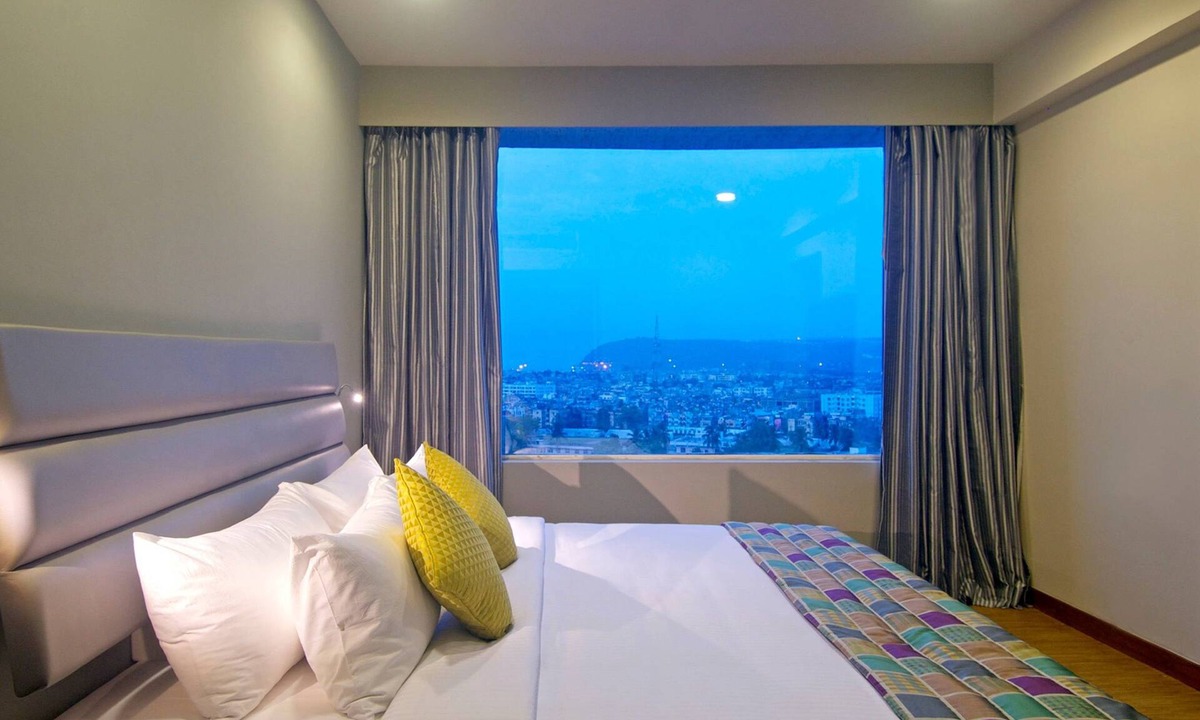 Dabagardens Hotel | Keys Select by Lemon Tree Hotels, Visakhapatnam