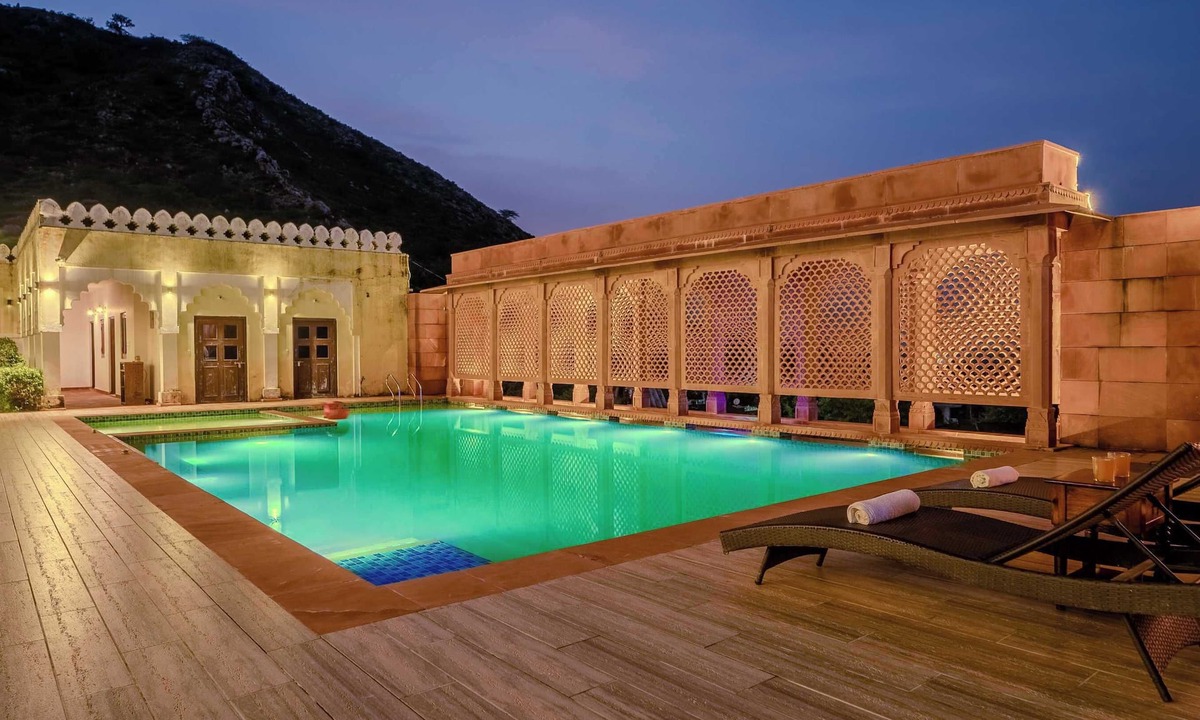 Bhandarej Hotel | Khawa Palace and Resort