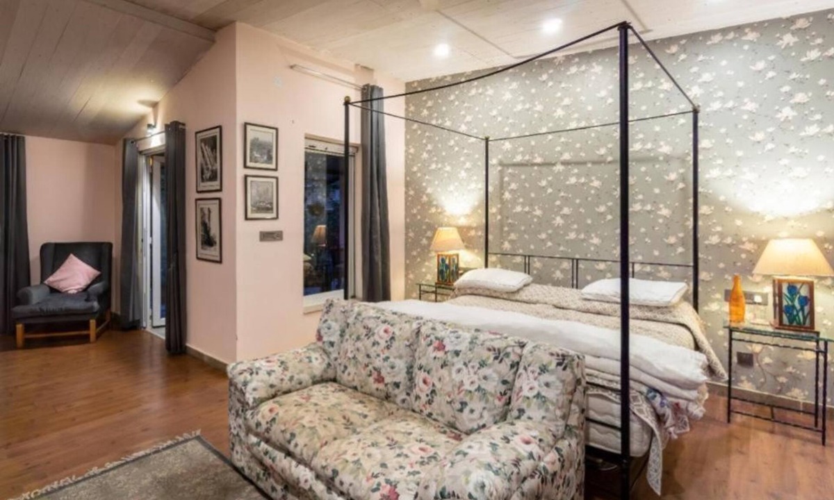 Amer Apartment | King Room with Garden View - Near Kookus 5