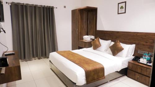 Bengaluru Hotel | Kings Club