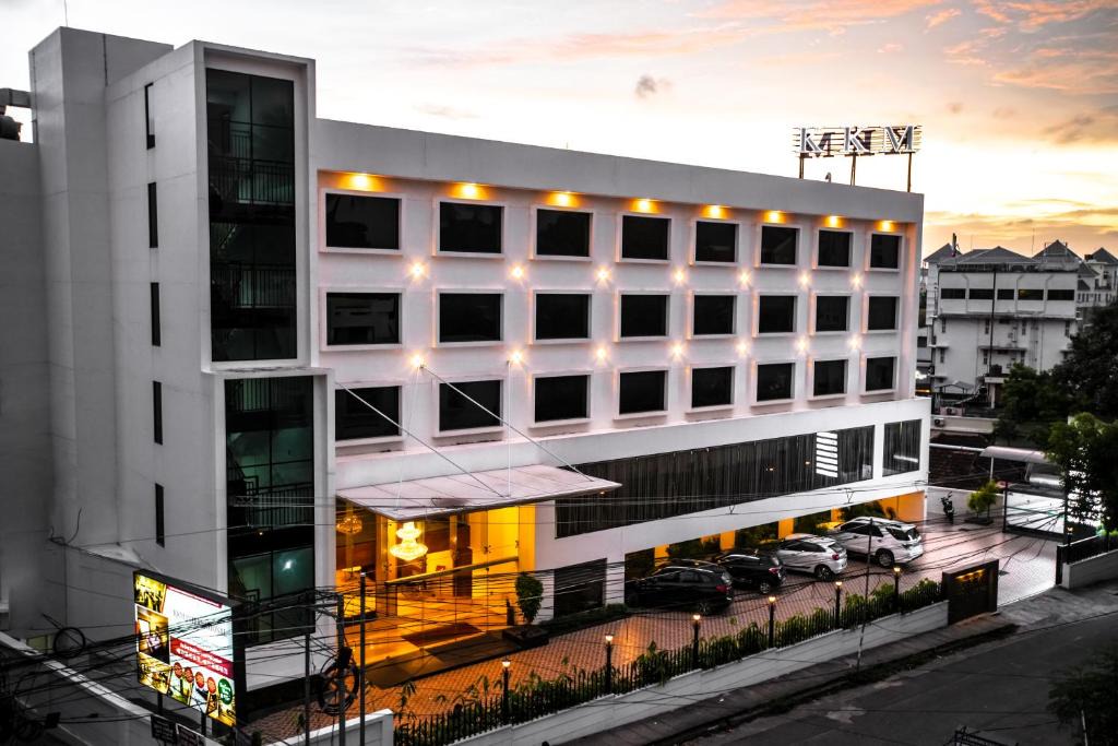 Thampanoor Hotel | KKM INTERNATIONAL