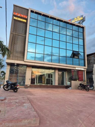 Tiruchirappalli Hotel | KN Park