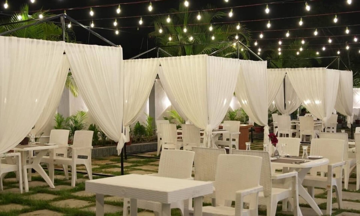 Bargarh Hotel | Kohinoor Garden Restaurant