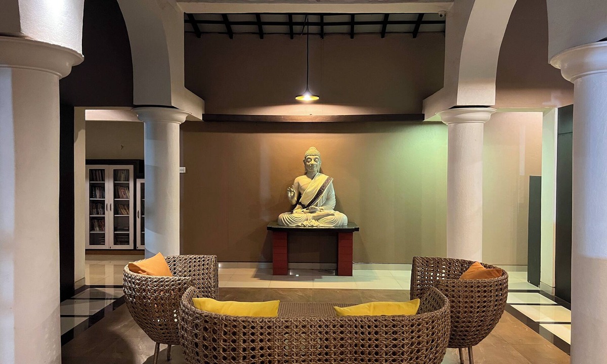 Niravade Hotel | Konkan Crown Resort & Club Sawantwadi