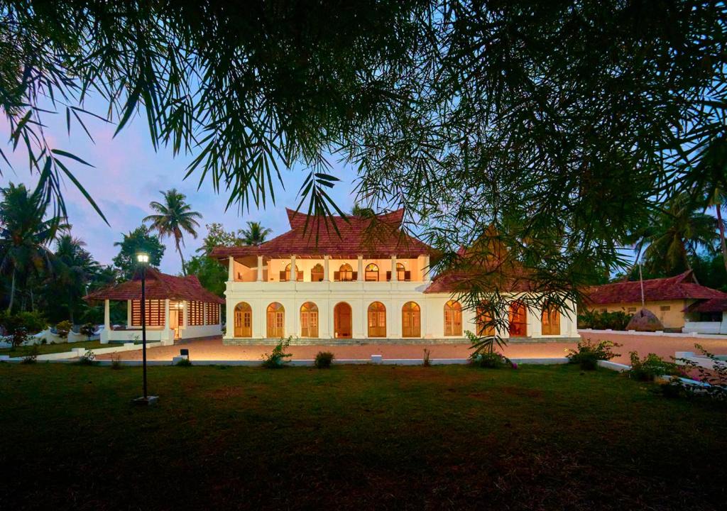 Kainakary Villa | Kuttanad Manor by VOYE HOMES, Alleppey