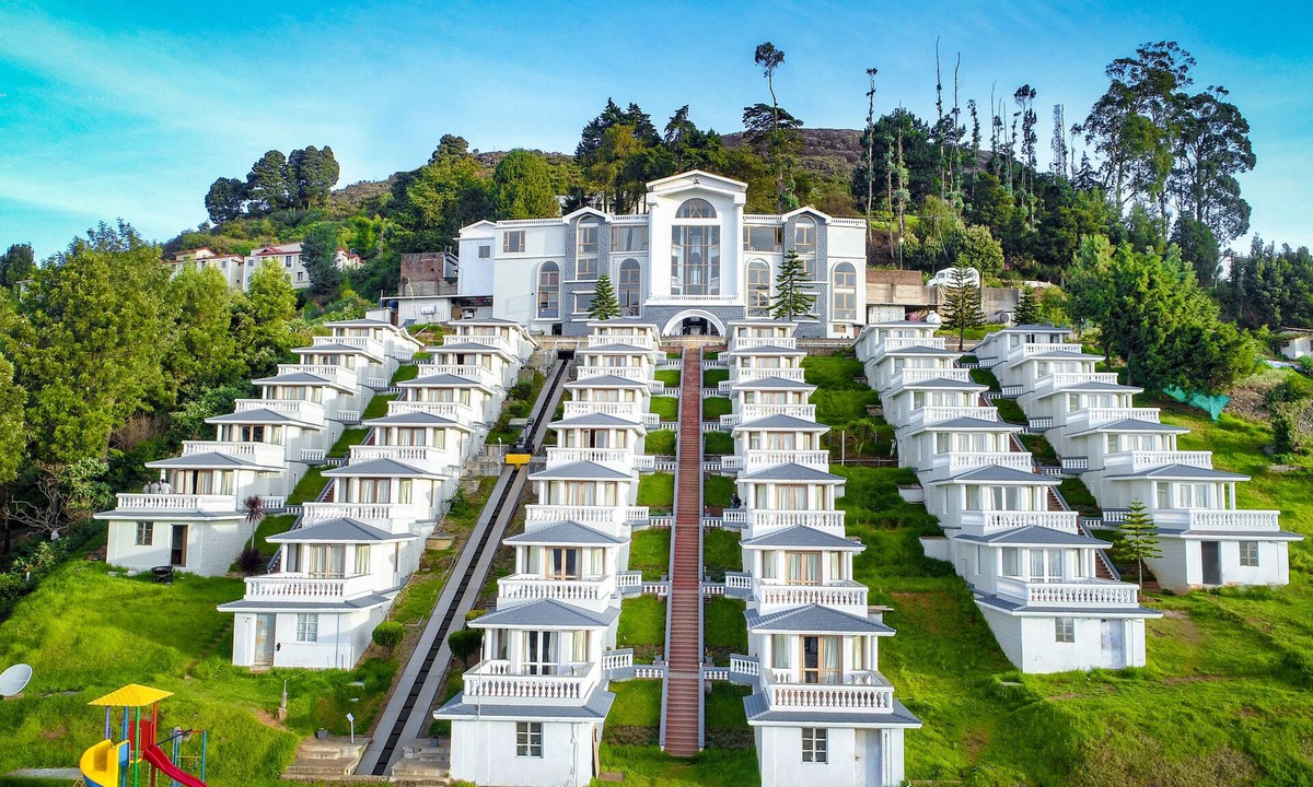 Ooty Hotel | La Montana by TGI