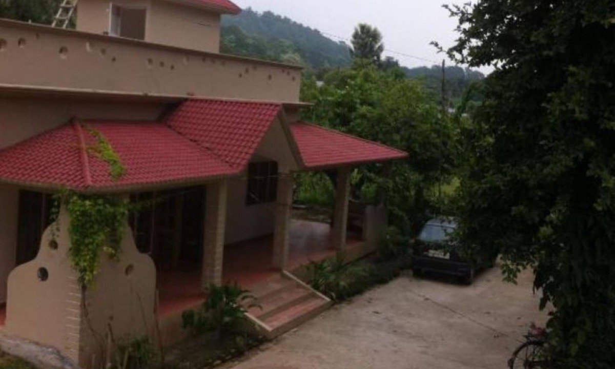 Bail Parao Cabin | LA MUDHOUSE-Deluxe family suite
