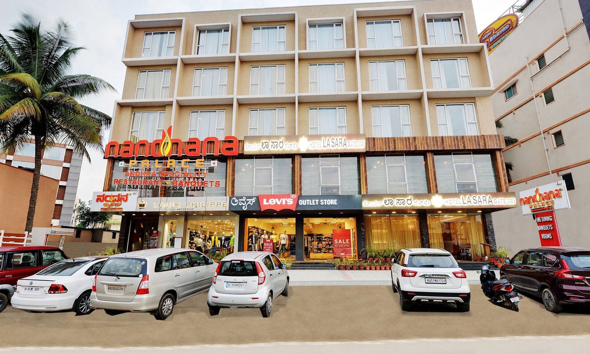 Bommasandra Hotel | La Sara Gateway