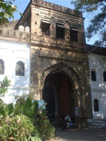 Maheshwar Cabin | Labboo'z Café and Lodge