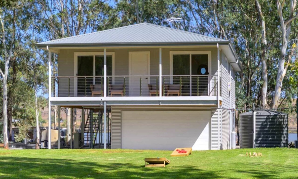 Walker Flat House | 'Laguna Haus'