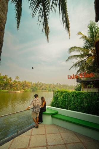 Edava Hotel | Lake and Sea Beach Resort