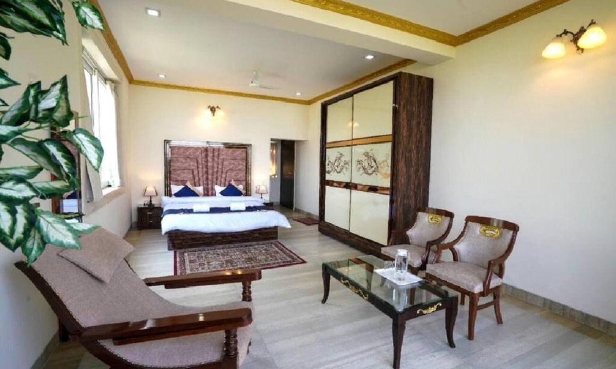 Wai Villa | Lakeview Villa by Madstays, Panchgani
