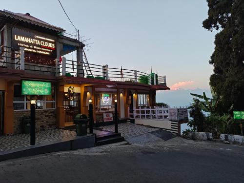 Turuk Hotel | Lamahatta Clouds Hotel & Restaurant