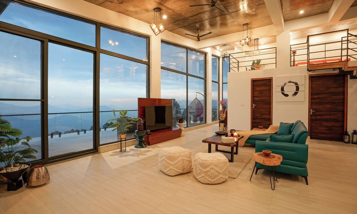 Tehri Villa | LaRiSa X Mountains & Martini Villa